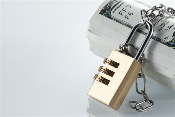 如何應(yīng)對人力資源風(fēng)險(xiǎn)？