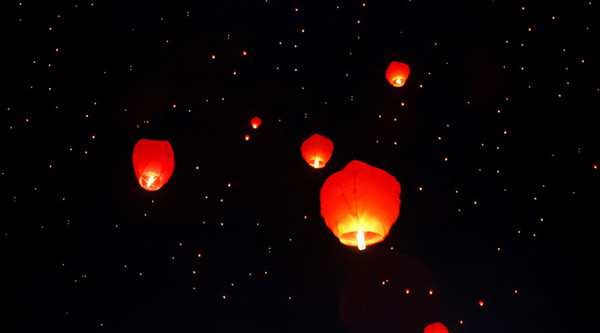 重慶傳統(tǒng)行業(yè)塌方，罪魁禍?zhǔn)拙故欠績r(jià)？