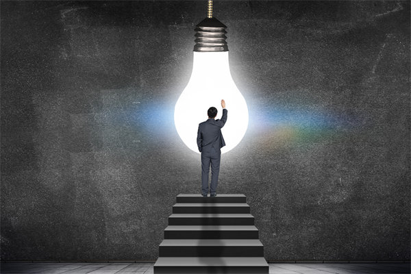 創(chuàng)新管理在推動(dòng)企業(yè)持續(xù)發(fā)展中的角色與實(shí)踐？