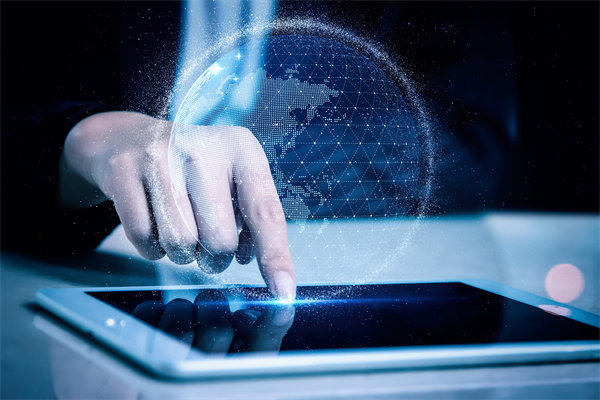 智能制造系統(tǒng)中，如何有效集成并管理多種自動(dòng)化設(shè)備？