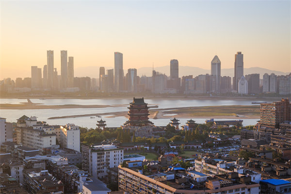 南昌本土管理咨詢公司如何打造差異化服務(wù)，贏得市場(chǎng)認(rèn)可？