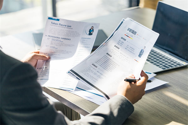 招聘過程中，如何平衡能力與潛力，篩選最佳候選人？