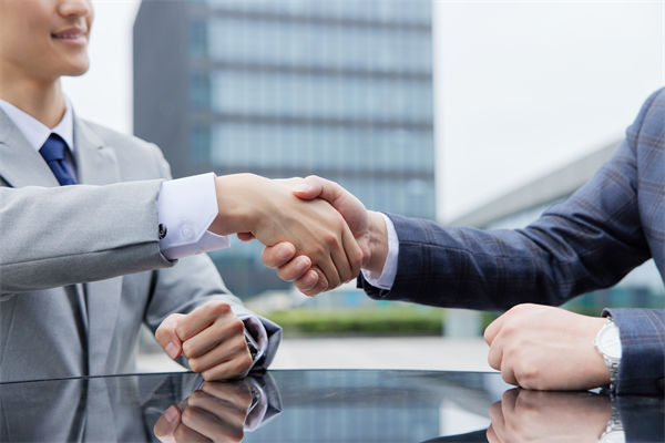 客戶(hù)為中心，管理咨詢(xún)?nèi)绾沃ζ髽I(yè)優(yōu)化服務(wù)體驗(yàn)？