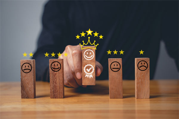 客戶為中心，管理咨詢?nèi)绾沃ζ髽I(yè)優(yōu)化服務(wù)體驗(yàn)？