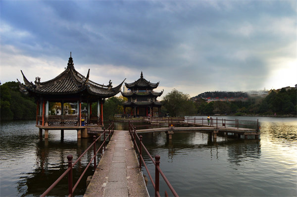 臺州年度經(jīng)營計劃咨詢公司如何規(guī)劃企業(yè)全年發(fā)展藍圖？