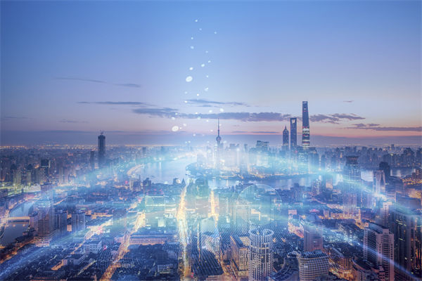 在全球化背景下，企業(yè)如何構(gòu)建競(jìng)爭(zhēng)優(yōu)勢(shì)的戰(zhàn)略框架？