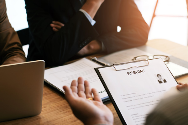 人才流失嚴(yán)重，人力資源管理如何構(gòu)建穩(wěn)固人才防線？