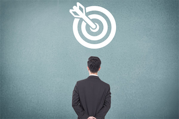 當(dāng)行業(yè)競(jìng)爭(zhēng)白熱化，戰(zhàn)略管理如何助企業(yè)脫穎而出？