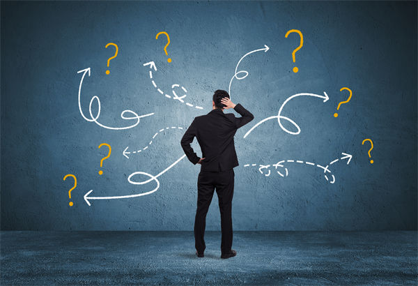 29歲男演員退圈回老家趕集擺攤，人力資源怎么看？