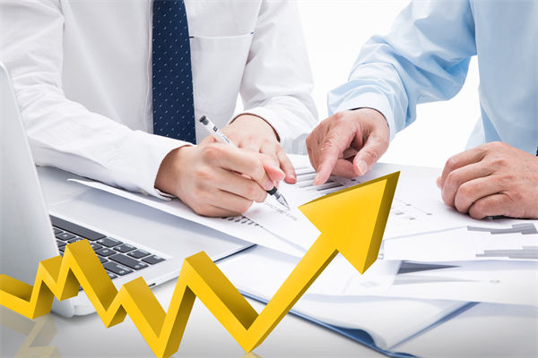 員工培訓(xùn)無(wú)效、成長(zhǎng)慢，人力資源管理怎樣定制高效方案？