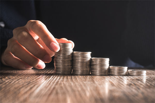 薪酬績效分析：多家大行下調存款利率，1年期下破1%