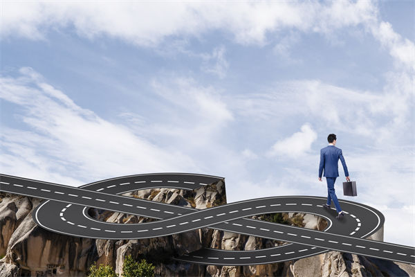 市場突變，現有戰(zhàn)略失效，怎么調整戰(zhàn)略規(guī)劃才能破局？