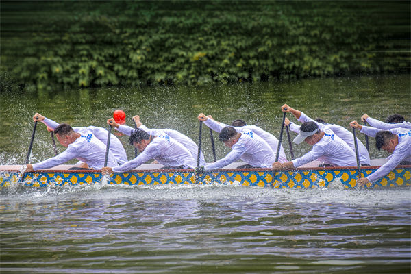 起猛了龍舟都能蹦迪了，企業(yè)文化對此有何啟示？
