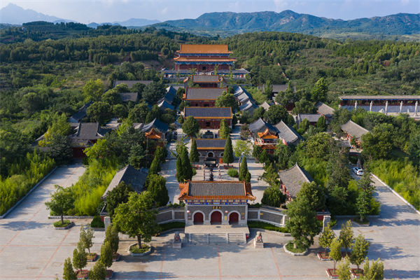 企業(yè)計(jì)劃年年空轉(zhuǎn)？煙臺(tái)年度經(jīng)營咨詢?nèi)绾巫屇繕?biāo)從模糊變可落地？