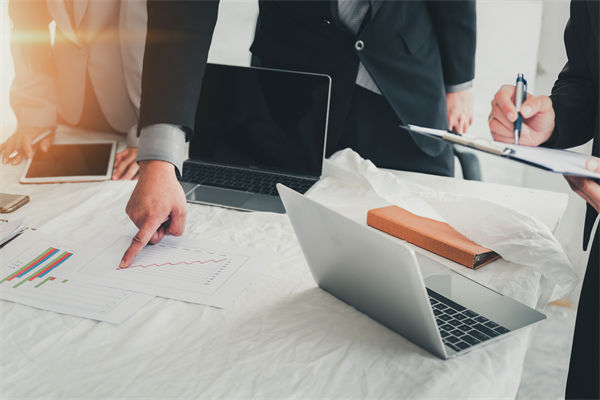 戰(zhàn)略規(guī)劃年年重做卻無效，到底缺了哪環(huán)落地邏輯？