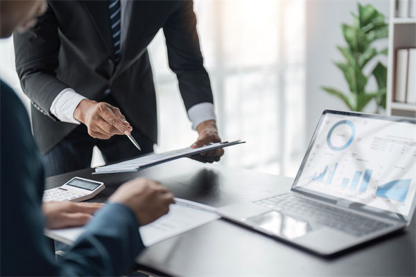 戰(zhàn)略咨詢公司，如何助力企業(yè)設(shè)計并落地商業(yè)模式？